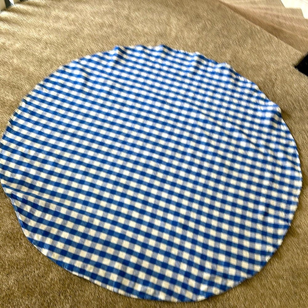58 inch round table cover in blue and white gingham